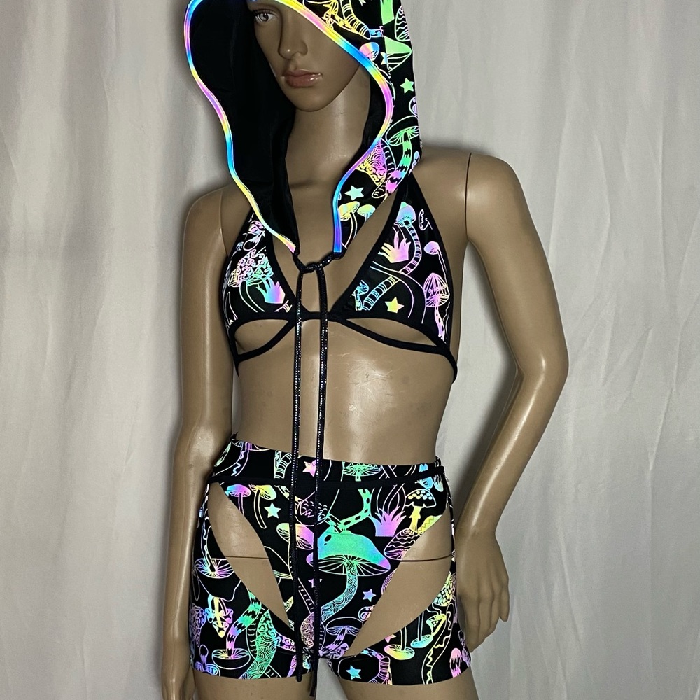 Rainbow Reflective mushroom hood - Picture 5 of 5